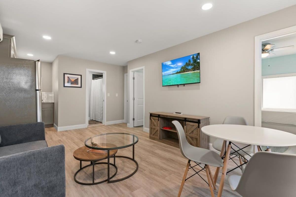 Steps To Beach Fully Renovated Sleeps 6 Hampton Exterior foto